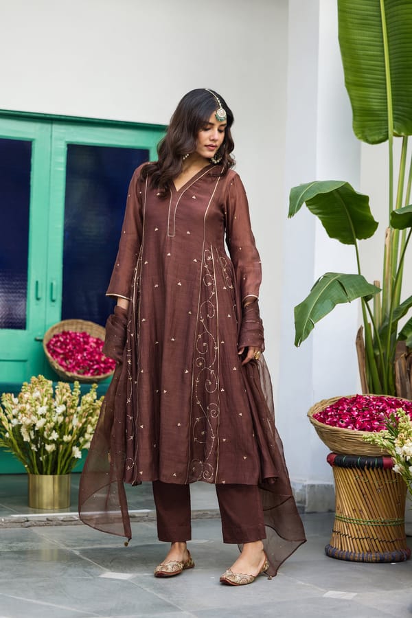 Coke Brown Silk Chanderi Embroidered Kurta Set — Trendy Tokari