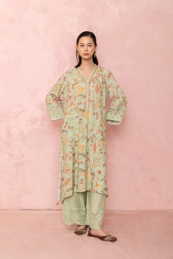 Green Floral V-Neck Kurta and Straight Pants Co-ord Set — LABEL NAARITI