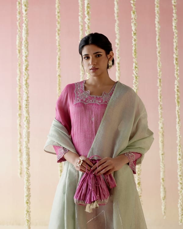 Mint Daisy Dupatta — Nero India