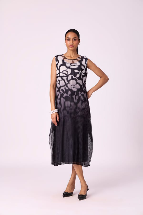 Black Abstract Printed Pleated Midi Dress — Scarlet Sage