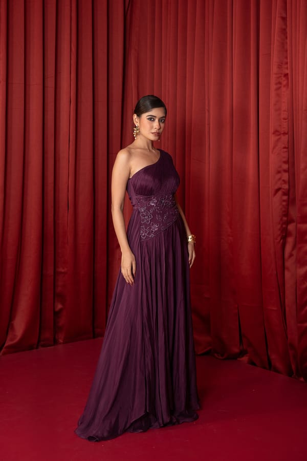 Wine One-Shoulder Chiffon Maxi Gown — QUNIC