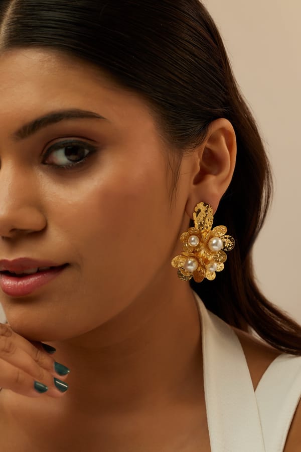 Cluster Floral Pearl Earrings — Amossh