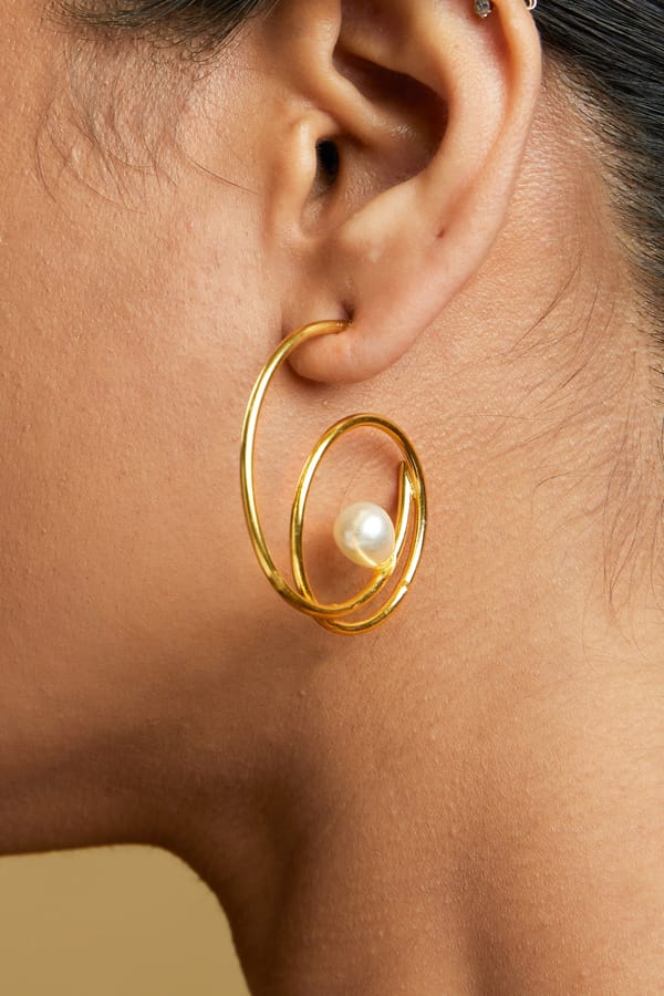 Hailey Hoops — Amossh