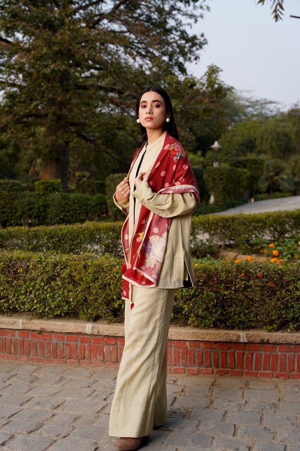 Darjeeling Red Stole — Moh India