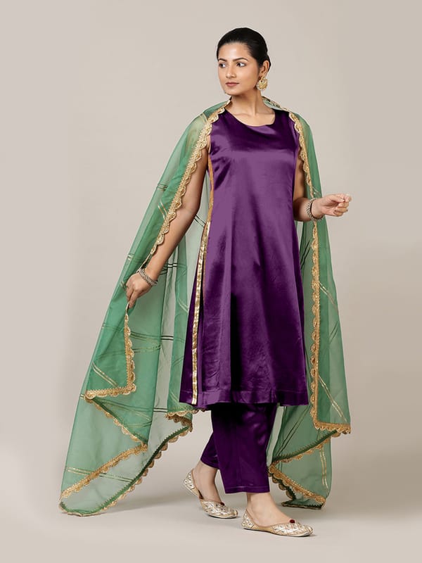 Gulnaaz Tyohaar Kurta — BINKS