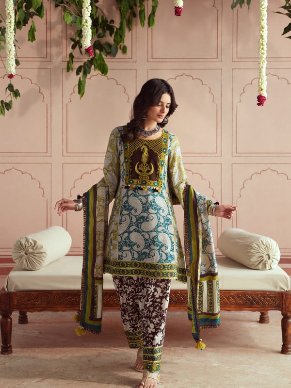 NAGMA SHORT KALIDAAR KURTA WITH SALWAR & DUPATTA — TASHA INDIA
