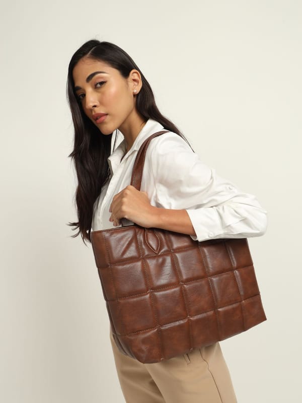 Amara Quilted Tote Coffee Brown — The Gusto