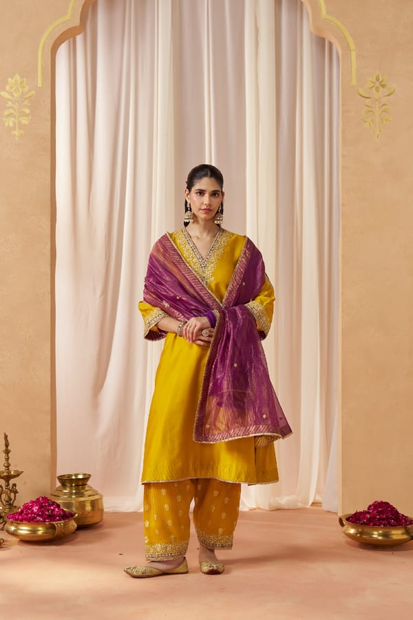 Liana Chauga with Salwar and Dupatta — Sheetal Batra