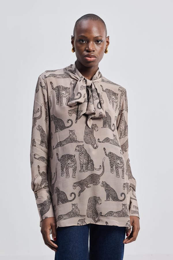 Relaxed-Fit Top With Front-Tie In Animal Print — REISTOR