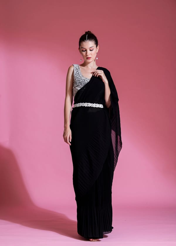 Black Pre-Draped Pleated Saree Set with Belt — PREETI MEHTA