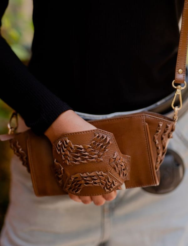 Khai Wristlet in Tan — Econock