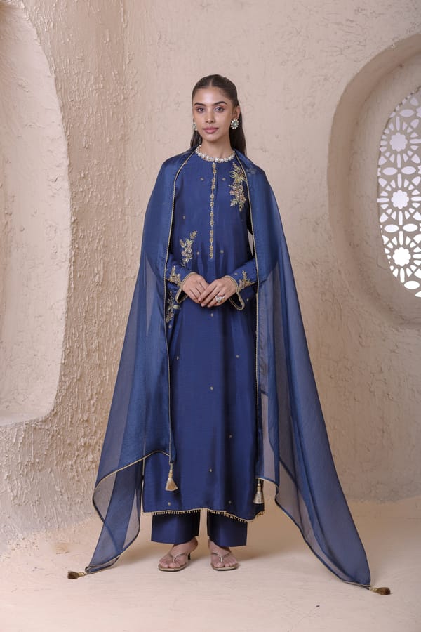 Rangrez Phool Kurta Set — LABEL NITI BOTHRA