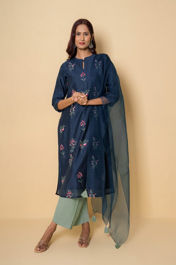 Orchid Floral Embroidered Chanderi Suit Set — Kameez