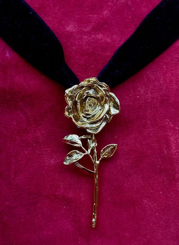 Rose Choker — Valliyan