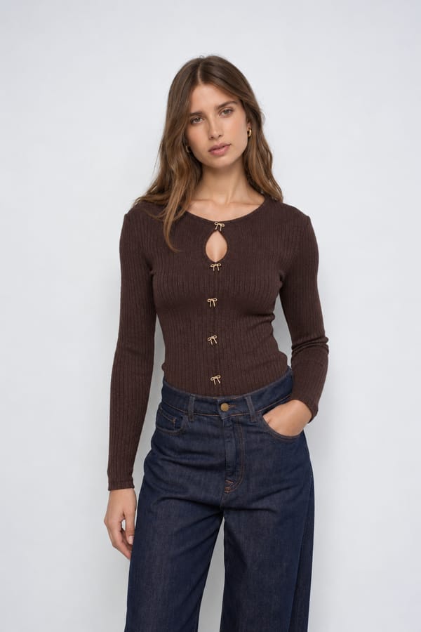 Longsleeve W/ Front Cut And Lace Buttons — SALSA JEANS