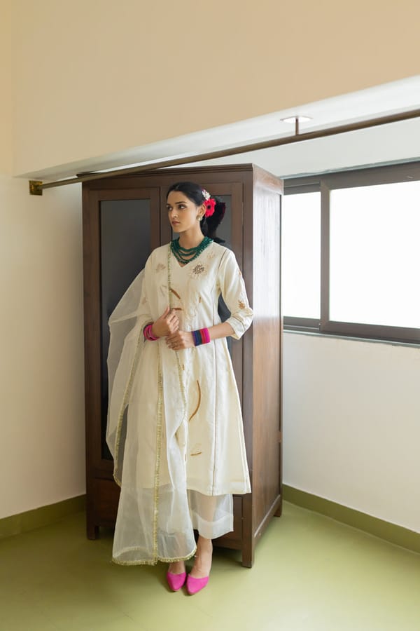 Off White A-Line Embroidered Kurta Set with Dupatta — Silai studio