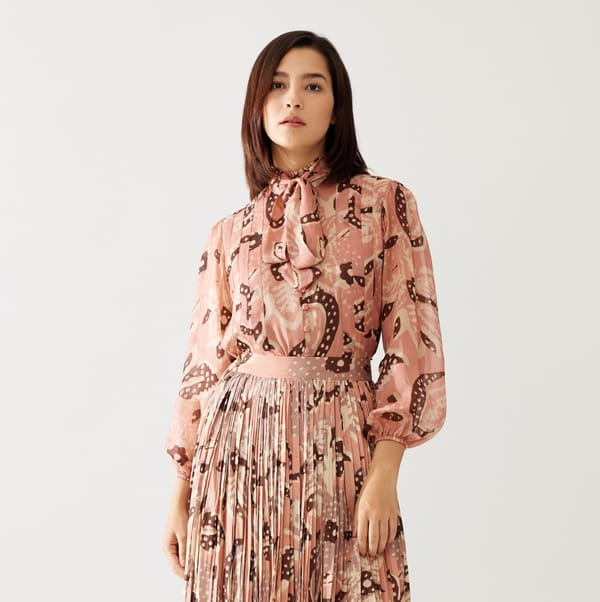 Peach And Cream Floral Bow Tie Top — KoAi