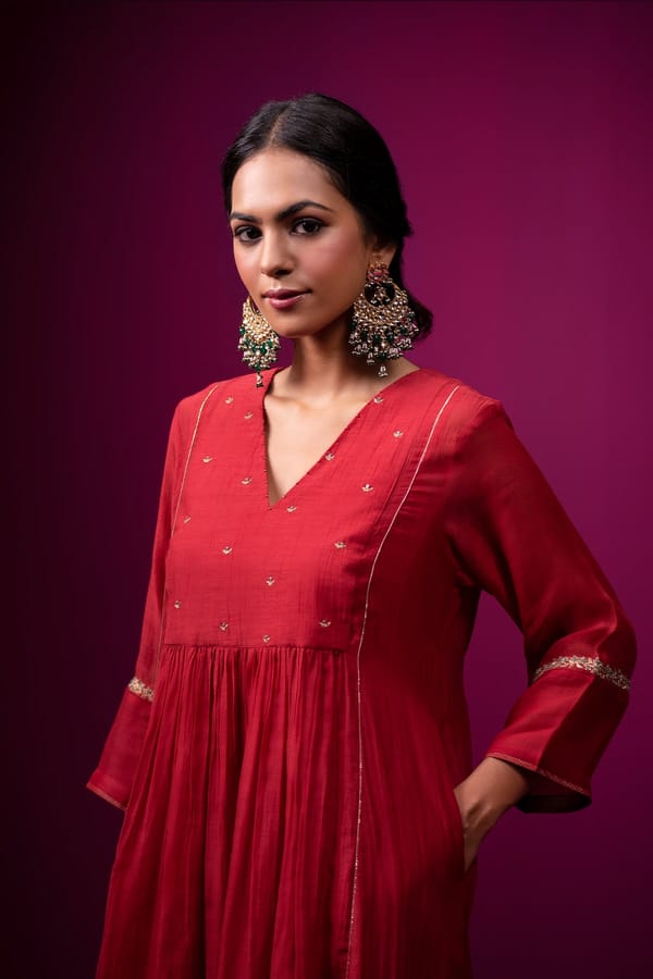 Red Silk Chanderi V-Neck Embroidered Kurta Set — Trendy Tokari