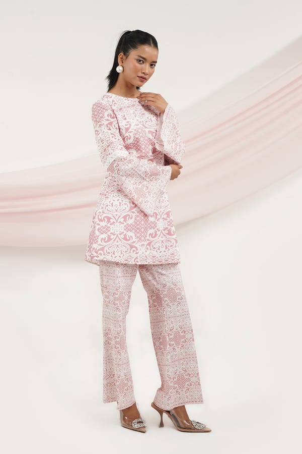 Lady Like Top- Pink Lace — Chöjé