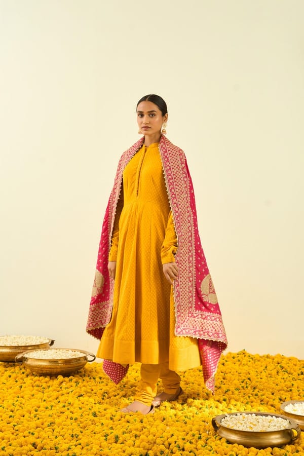 Floral Tilla Embroidery Odhni — Sheetal Batra