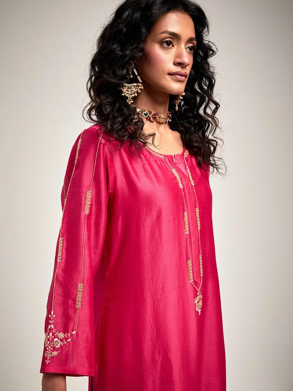 Fuchsia Silk Chanderi Embroidered Scalloped-Hem Kurta — Anantaa
