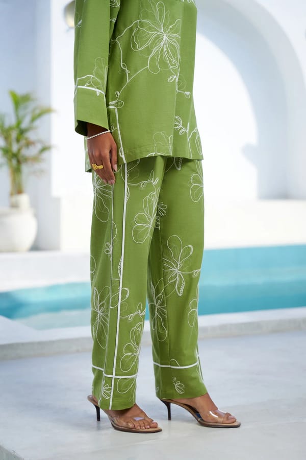 Green Wide-Leg Cotton-Linen Trousers with Linework Motif — STITCH STORIES