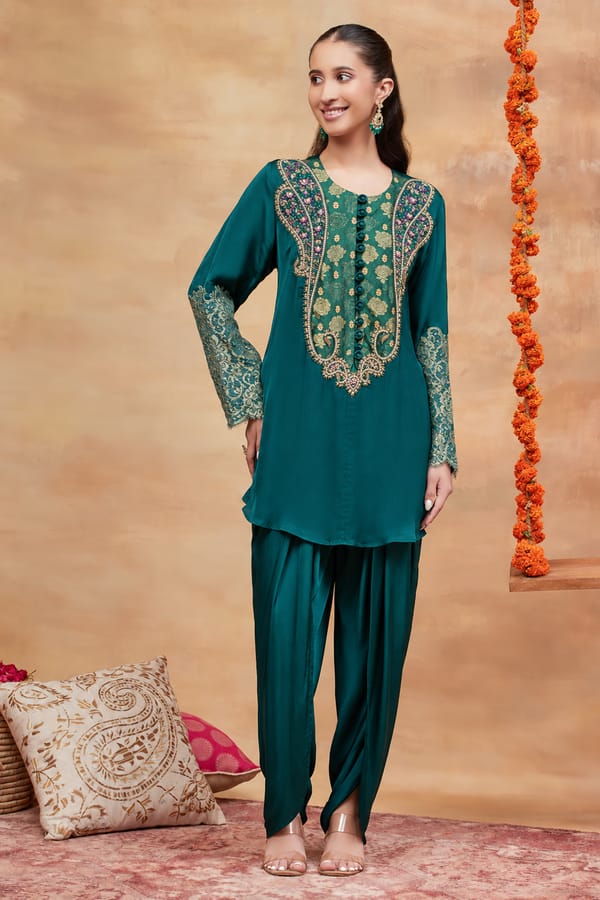 Rewa Hand Embroidered Banarasi Dhoti set — DAREISS