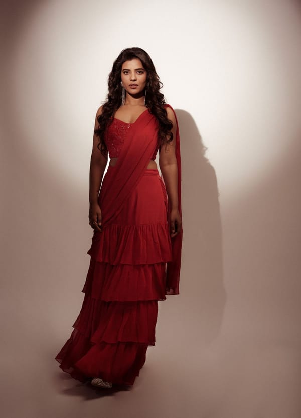 Red Georgette Embroidered Pre-Draped Saree Set — EWOKE STUDIO