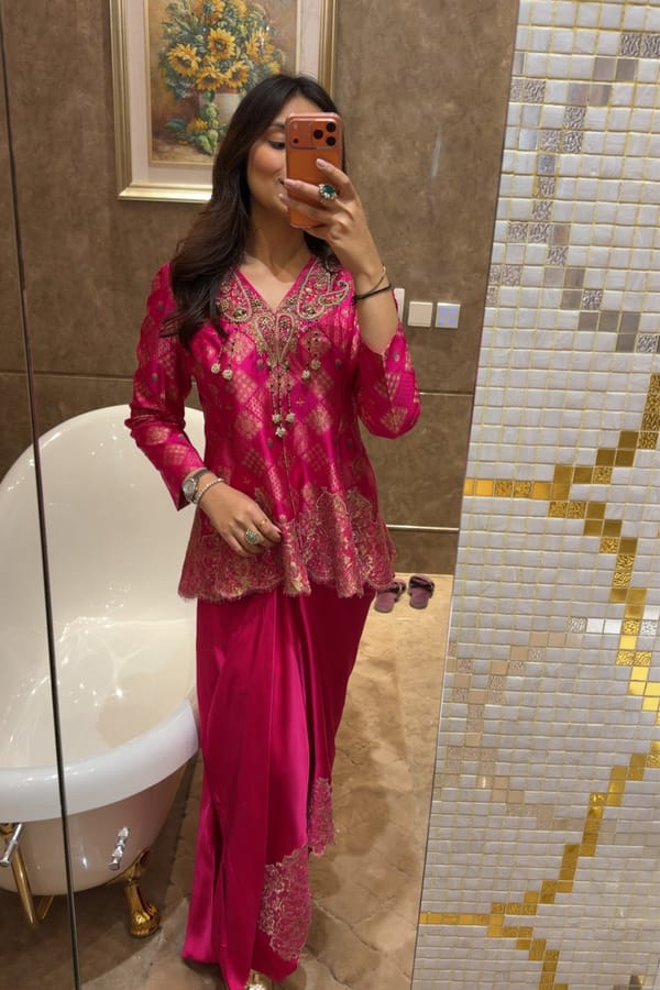 Assi Gulnaar Hand Embroidered Banarasi Skirt Set — DAREISS