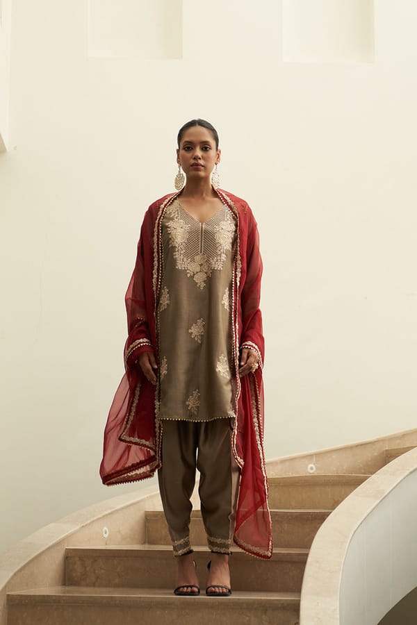Grey Chanderi Silk Embroidered Kurta Set — Chakkraa