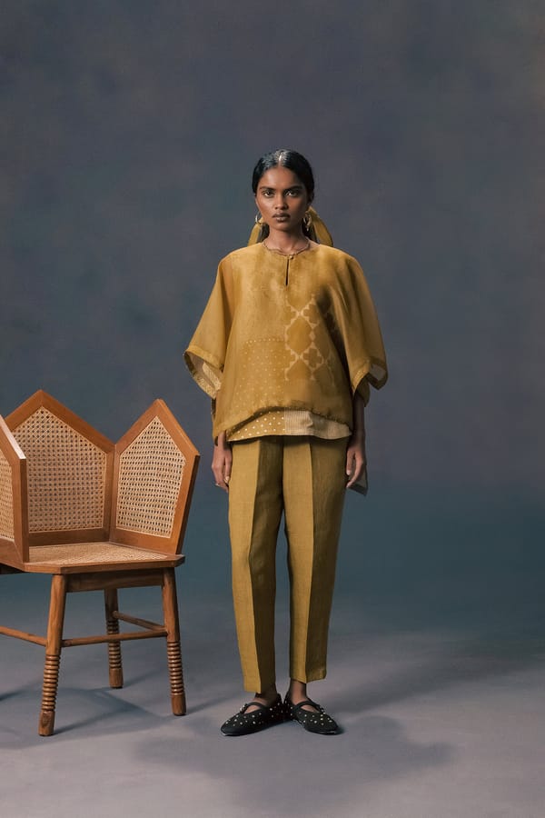 Print Kaftan Shirt In Linen & Organza With Pants — Arcvsh Pallavi Singh