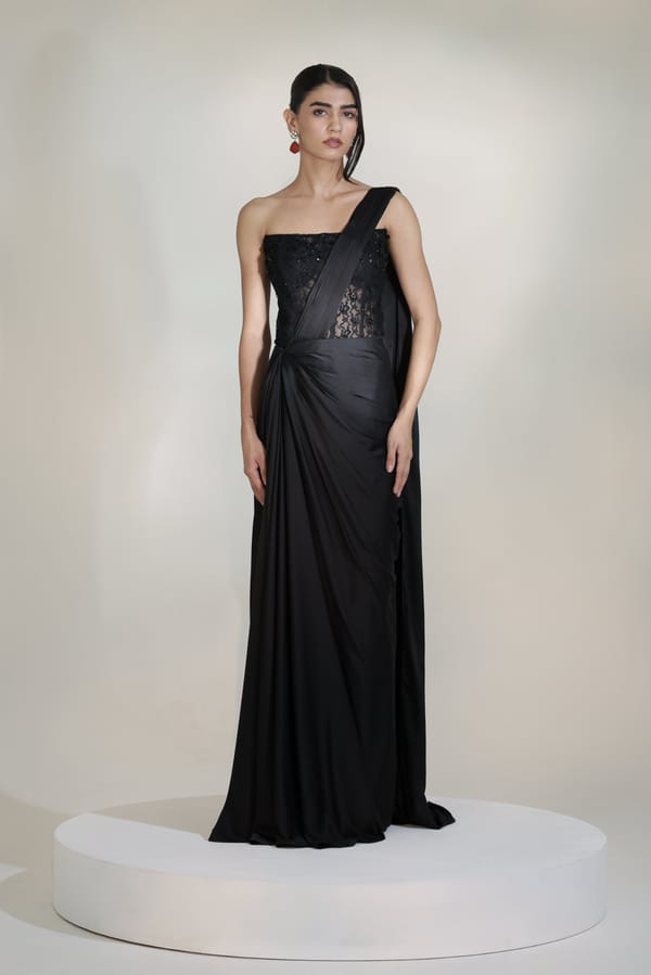 Queen Corset Saree — LIBAS CAFE