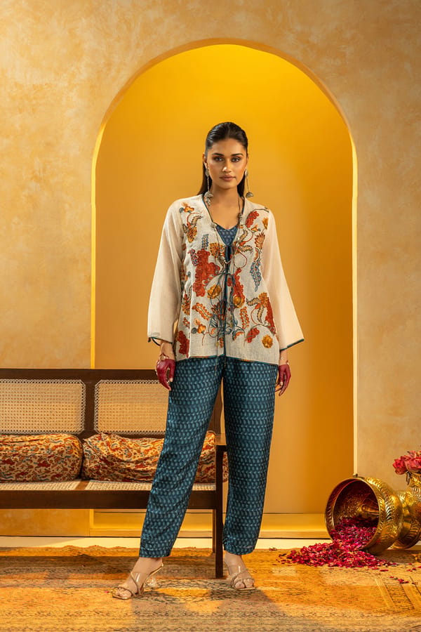 Off-White Applique Tie-Up Kurta Set with Printed Pants — SOUP by Sougat Paul
