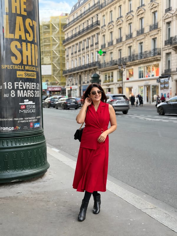 Scarlet Blazer Set — NOTIQUE