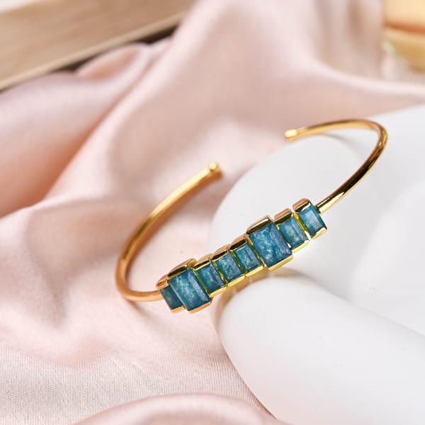 Baguette Bracelet in Blue — Aura Fine Jewellery