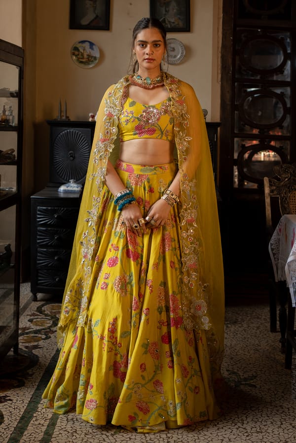 Inaaya Lehenga Set — Paulmi and Harsh