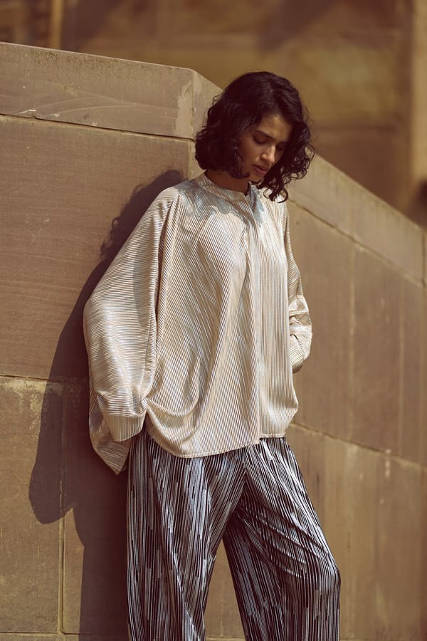 Ivory Metallic Foil Pleated Boxy Top with Mandarin Collar — Dash and Dot