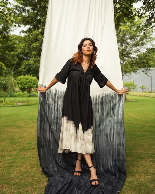 Raisa Dress — DORABI