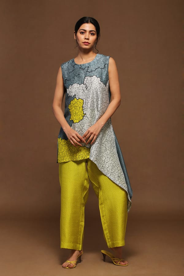 Plush Untangle Indigo Yellow — CLOS