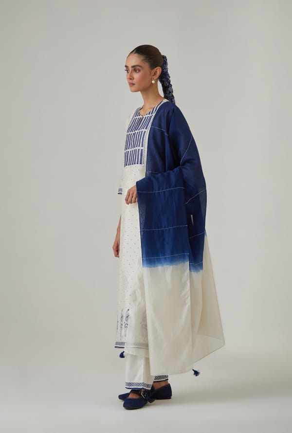 Silk Chanderi Centre Dip-Dye Kantha Dupatta — Upavita
