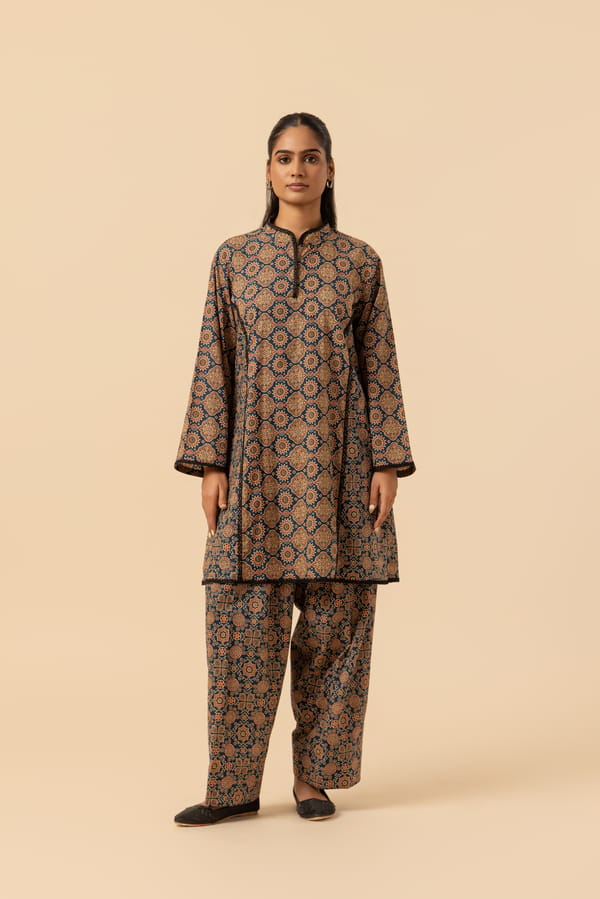Naseebo Indigo Maze Ajrakh Printed Farshi Coord Set — Naseebo