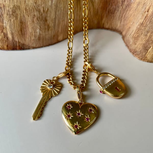 Love Charm Set Necklace — Kesya