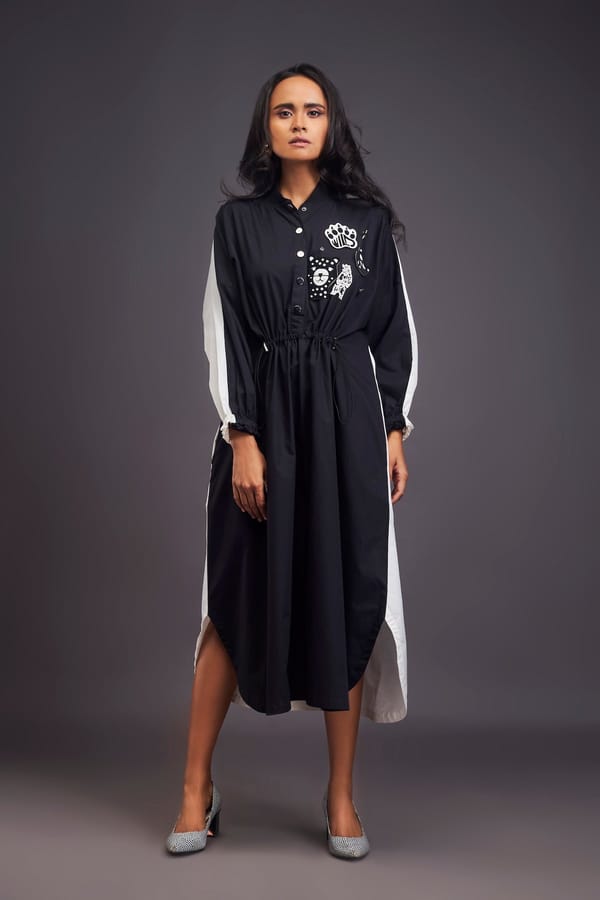Oversized Dress With Ruched Detailing On The Waist Black/White — Deepika Arora