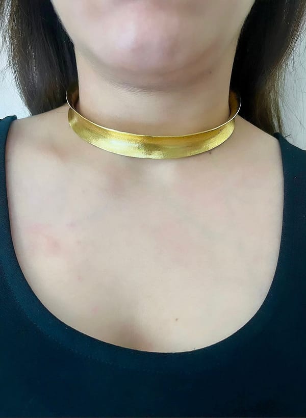 Funnel Choker — Varnika Arora