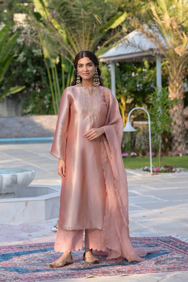 Golden Rose Pink Thread Embroidery Scallop Set — MAHEE JAIPUR