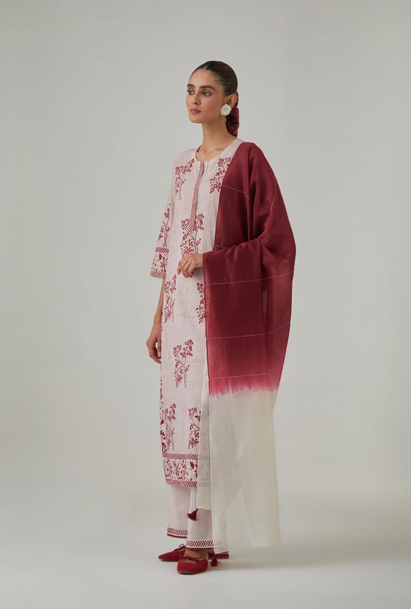 Silk Chanderi Centre Dip-Dye Kantha Dupatta — Upavita