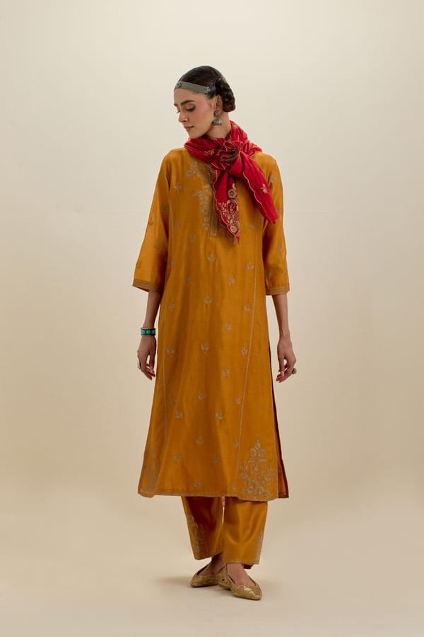 Silk Straight Kurta Set With Embroidery — Upavita