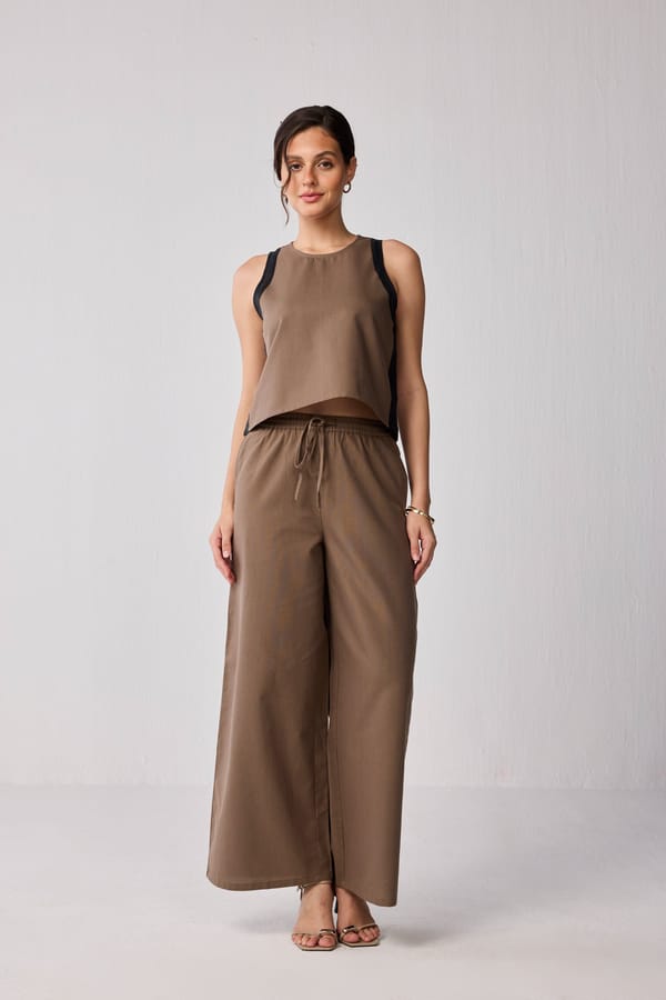 Sleeveless Colorblock Top in Brown and Black — REISTOR
