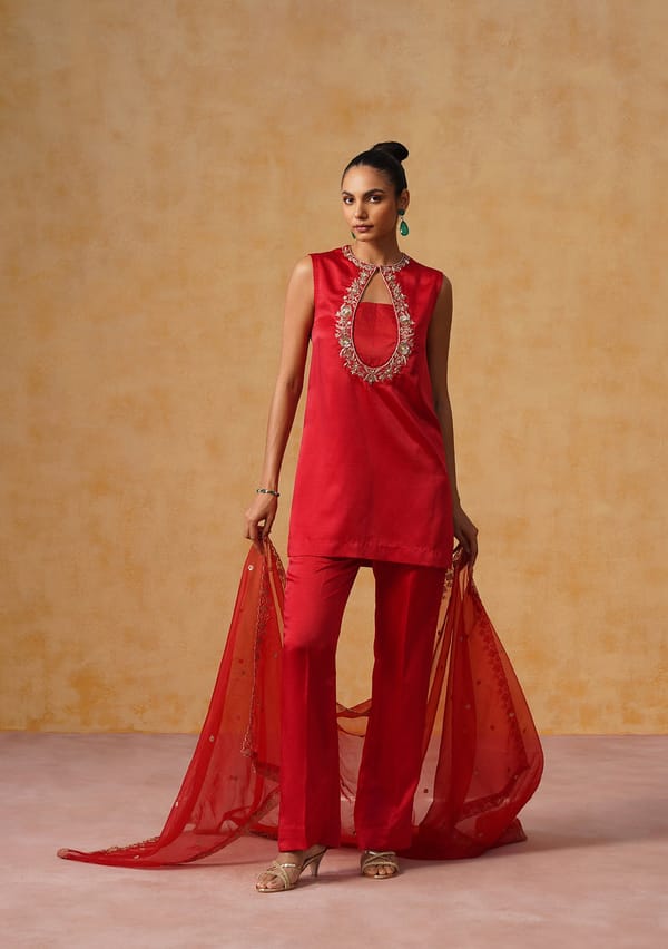 Red Satin Keyhole Neck Kurta Set with Embellished Neckline — AMOSHI