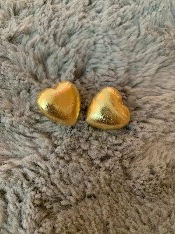 Shape Studs - Heart — Amossh